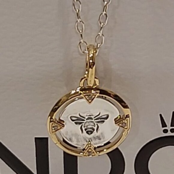 Authentic PANDORA SS and 14k plated Two-tone Bee Medallion Charm 763417C01 - Picture 13 of 13